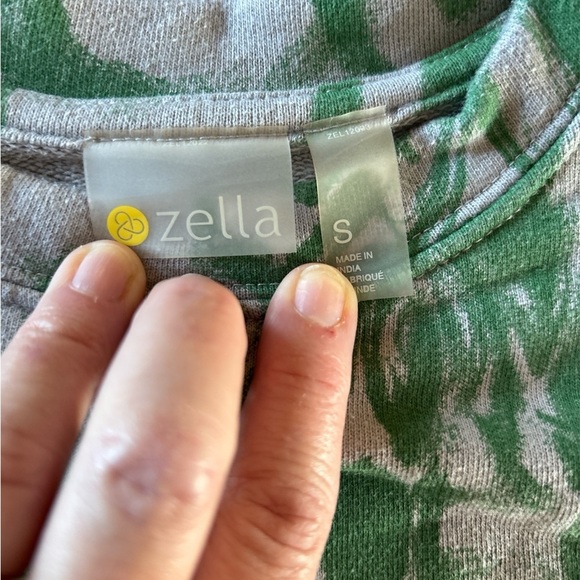 Zella Green Myrtle Nova Print Sweatshirt - Picture 6 of 6
